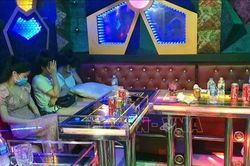 Tp.Hồ Chí Minh: Nhiều quán karaoke không đạt tiêu chuẩn phòng chống cháy nổ, hoạt động chui
