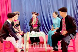 Tuyên truyền bằng tiểu phẩm