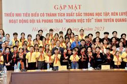 Chủ nhiệm Ủy ban Văn hóa, Giáo dục gặp mặt Đoàn thiếu nhi tiêu biểu tỉnh Tuyên Quang