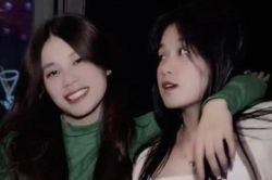 Tuyển thủ nữ U20 Việt Nam đọ sắc cùng hot girl Như Tuyền
