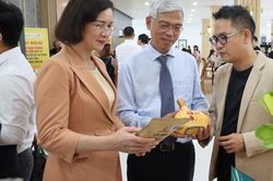 Phó Chủ tịch UBND TP HCM Võ Văn Hoan: Doanh nghiệp OCOP đã được hỗ trợ hay phải tự bơi?