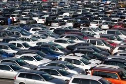 Doanh nghiệp ôtô nhập khẩu đề xuất giảm 50% phí trước bạ