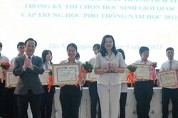 Hà Nội tuyên dương, khen thưởng học sinh giỏi quốc gia năm 2023