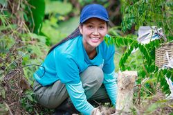 Hoa hậu H'Hen Niê thực hiện ước muốn trồng 5ha rừng