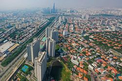 Giãn đáo hạn trái phiếu, bất động sản vẫn 'lênh đênh' cùng các khoản nợ