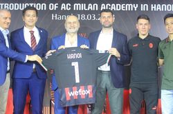 Việt Nam có học viện bóng đá chuẩn mô hình Ý của AC Milan
