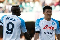 Man United muốn chiêu mộ bộ đôi ngôi sao Napoli