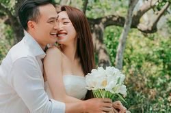 Chi Bảo và vợ kém 16 tuổi tổ chức tiệc cưới tại resort 5 sao ở Côn Đảo