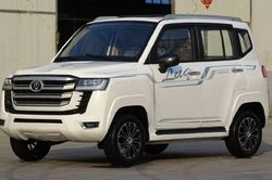 Xe Trung Quốc 'nhái' Toyota Land Cruiser LC300