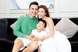 Thúy Diễm để lộ vết rạn trên bụng, từng tổn thương vì đánh mất vòng eo thời con gái