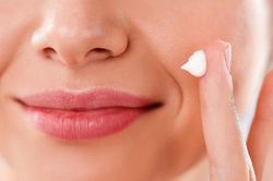 6 thói quen buổi sáng giúp da luôn căng mịn và rạng rỡ