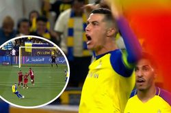 Xem Ronaldo sút phạt siêu đẳng giúp Al Nassr thắng ngược