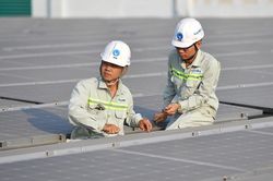 Kêu cứu Thủ tướng nhưng EVN nói chưa chủ đầu tư nào gửi hồ sơ bán điện