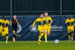 Đội Quang Hải thắng trận thứ hai liên tiếp, thoát vùng 'nguy hiểm' ở Ligue 2