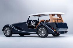 Morgan Plus Four Spiaggina 'độc nhất vô nhị' dành cho đại gia đi biển