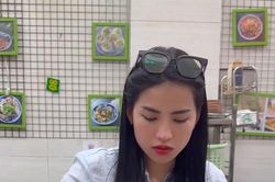 'Chiến thần review' Hà Linh 'ghé thăm' quán bún đậu của Trang Trần