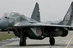 Vì sao các đồng minh NATO không thể gửi chiến đấu cơ tối tân hơn cho Ukraine?