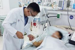 Vụ ngộ độc cá muối ủ chua: Thiếu kháng sinh điều trị cho bệnh nhân nặng