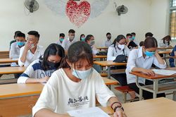 Bộ GD-ĐT: 75% câu hỏi đề thi tốt nghiệp THPT năm 2023 ở mức độ dễ