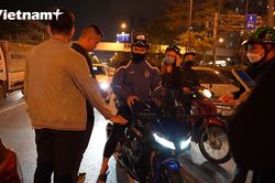 Xuyên đêm theo chân tổ công tác 141 hóa trang xử lý 'quái xế'