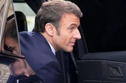 Quốc hội Pháp bỏ phiếu bất tín nhiệm chính phủ của Tổng thống Macron