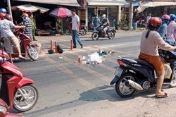 'Xé lòng' tiếng gào khóc của người thân cạnh thi thể nữ sinh nguội lạnh sau tai nạn thương tâm