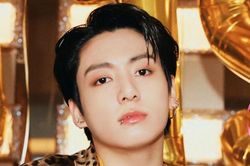 Bìa tạp chí của Jungkook BTS 'cháy hàng', trở thành cuộc khủng hoảng với ARMY