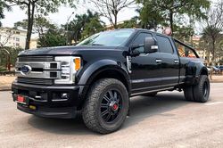 Cận cảnh 'khủng long' Ford F450 Super Duty gần 7 tỷ tại Việt Nam