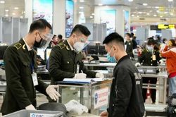 Lập tổ công tác chống buôn lậu qua đường hàng không