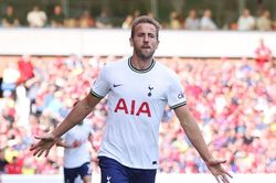 Tottenham đòi MU trả thẳng 100 triệu bảng lấy Harry Kane