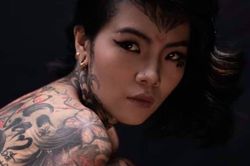 Nữ thợ xăm trải lòng về công việc xăm vùng 'khó nói': Từng bị gia đình từ mặt, hàng xóm dị nghị