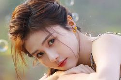 Bạch Lộc công khai tình cảm với một ngôi sao đình đám