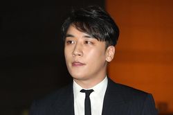 Sau khi mãn hạn tù, Seungri tiếp tục rủ nhiều nghệ sĩ đến hộp đêm