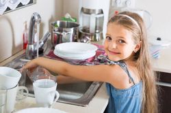 5 việc nhỏ hằng ngày rèn con tính độc lập