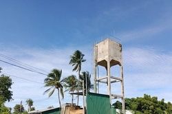 Hàng ngàn hộ dân 'khát khô cổ' bên nhà máy cấp nước tại Bình Thuận