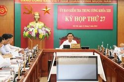 Đề nghị Ban Bí thư thi hành kỷ luật 3 cán bộ