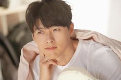 Ai cũng e dè 'Chị đại showbiz Hàn' vậy mà Hyun Bin lại mạnh bạo làm điều này với đàn chị