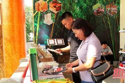 Trưng bày gần 300 sản phẩm OCOP tại Hội nghị sơ kết 2 năm thực hiện Chương trình mục tiêu Quốc gia xây dựng NTM