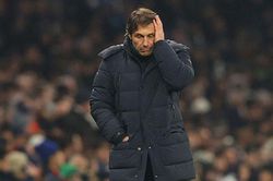 Antonio Conte đúng hay Tottenham đúng?