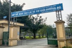 Kiểm tra toàn bộ hoạt động đào tạo lái xe tại Hòa Bình sau vụ Giám đốc trung tâm sát hạch bị bắt