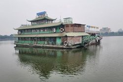 Tàu, thuyền du lịch Hồ Tây sẽ được phép hoạt động