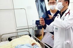 Hai bệnh nhân bị viêm màng não nguy kịch do vi khuẩn liên cầu lợn