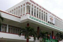 Buộc thôi việc thầy giáo đánh học sinh không chịu ngủ trưa