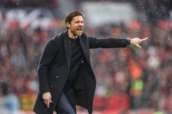 CĐV Liverpool chọn Xabi Alonso thay Klopp
