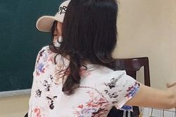 Diễn biến cực bất ngờ vụ nữ sinh bị cô giáo cắt tóc trên bục giảng