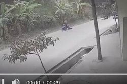 Bắt kẻ cướp xe máy, kéo lê một phụ nữ 45 mét trên đường