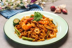 Món mì xào nổi tiếng của Indonesia