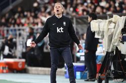 Son Heung Min lập cú đúp, tân HLV Klinsmann vẫn đánh rơi chiến thắng đầu tay cùng Hàn Quốc