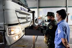Quy định đăng kiểm mới: Đèn lùi không sáng, chỉ nhắc nhở chủ phương tiện