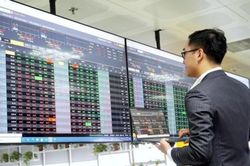 Chứng khoán hôm nay (24/3): Dòng tiền nội mạnh lên, VN-Index duy trì sắc xanh